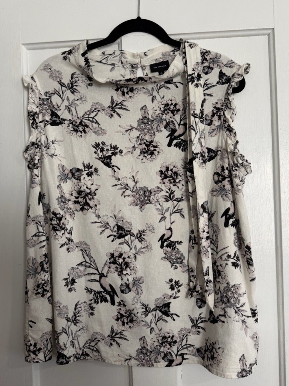 Who What Wear Cream Floral Tie-Neck Blouse Large